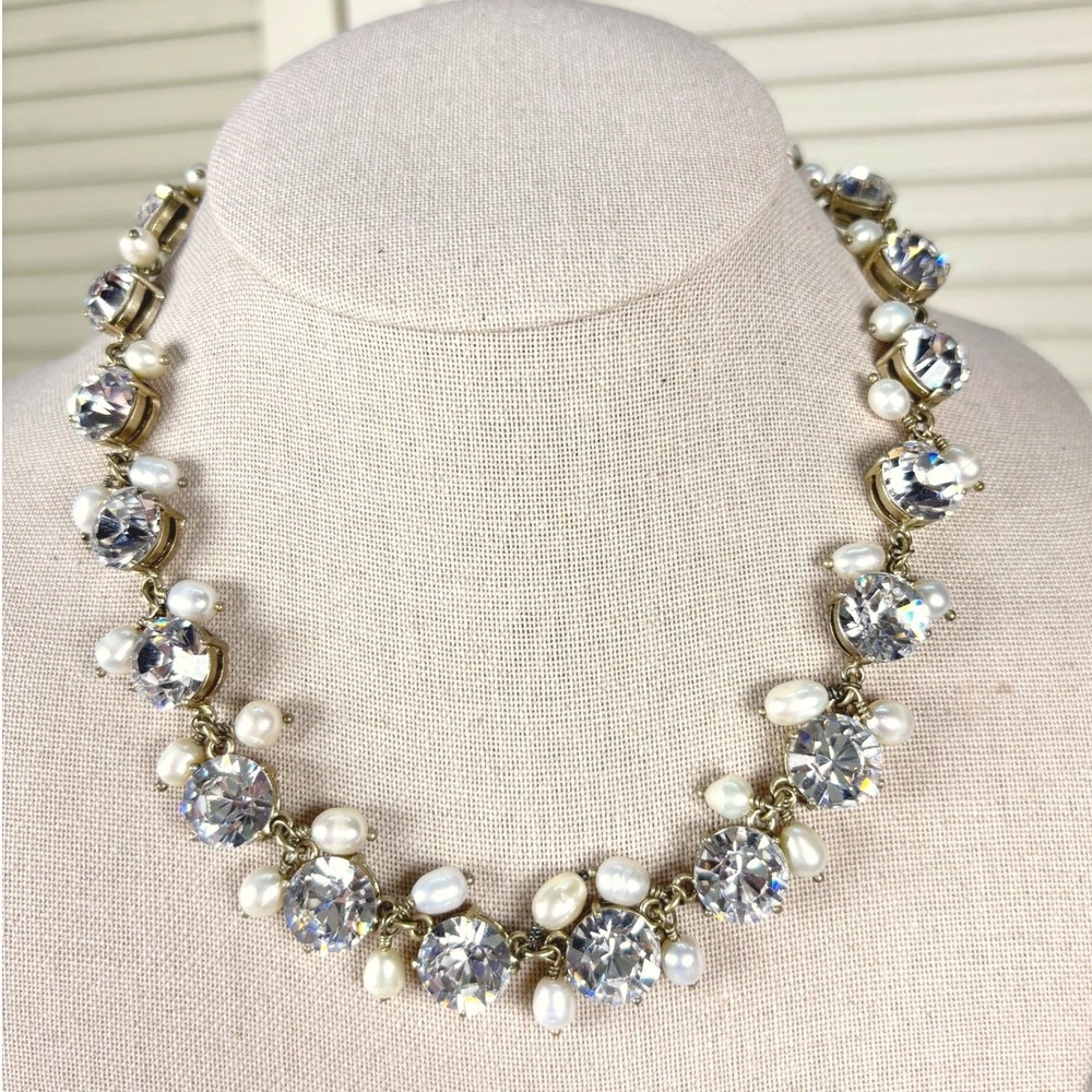 Timeless Crystal Rhinestone Faux Pearl Ann Taylor Gold Tone Statement Necklace‎